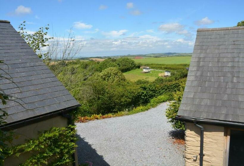 Bed and Breakfast Kerswell Farmhouse