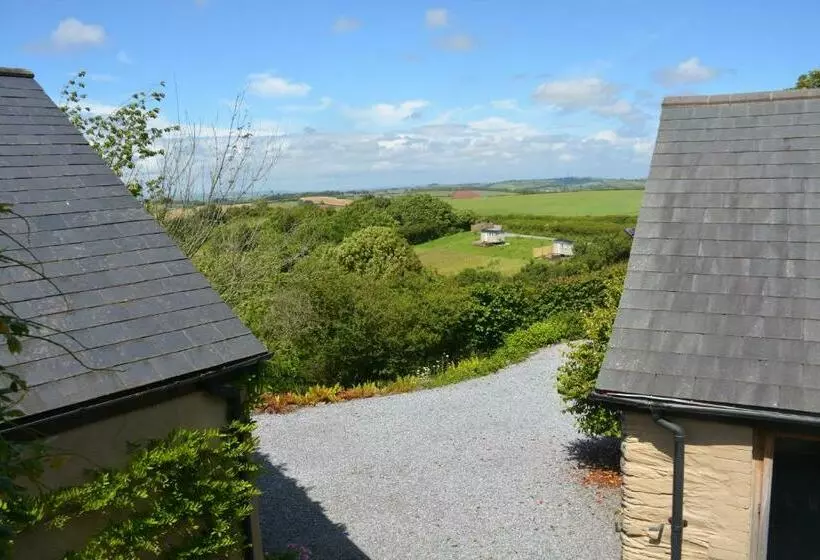 Aamiaismajoitus (B&B) Kerswell Farmhouse