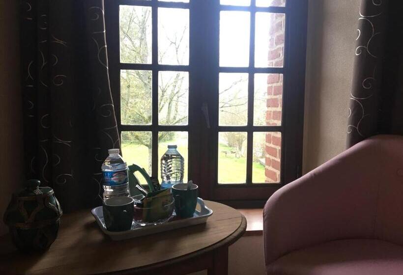 ベッドアンドブレックファースト La Commanderie