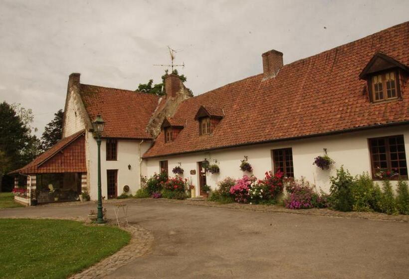 ベッドアンドブレックファースト La Commanderie