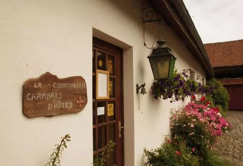 Aamiaismajoitus (B&B) La Commanderie