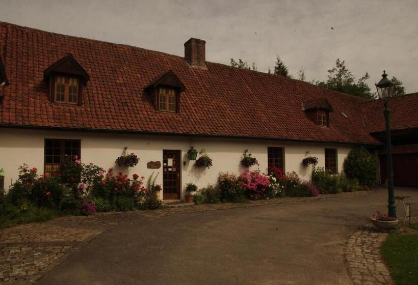 ベッドアンドブレックファースト La Commanderie