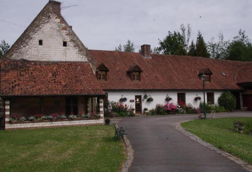 ベッドアンドブレックファースト La Commanderie