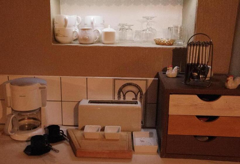 ベッドアンドブレックファースト La Commanderie