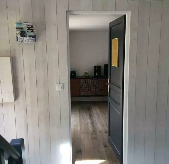 ベッドアンドブレックファースト Les Chambres D Hôtes De Bordustard