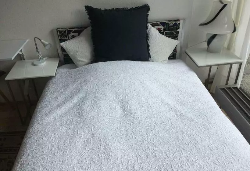 Aamiaismajoitus (B&B) Room Art Lovers