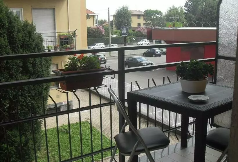 ベッドアンドブレックファースト Sempione 72