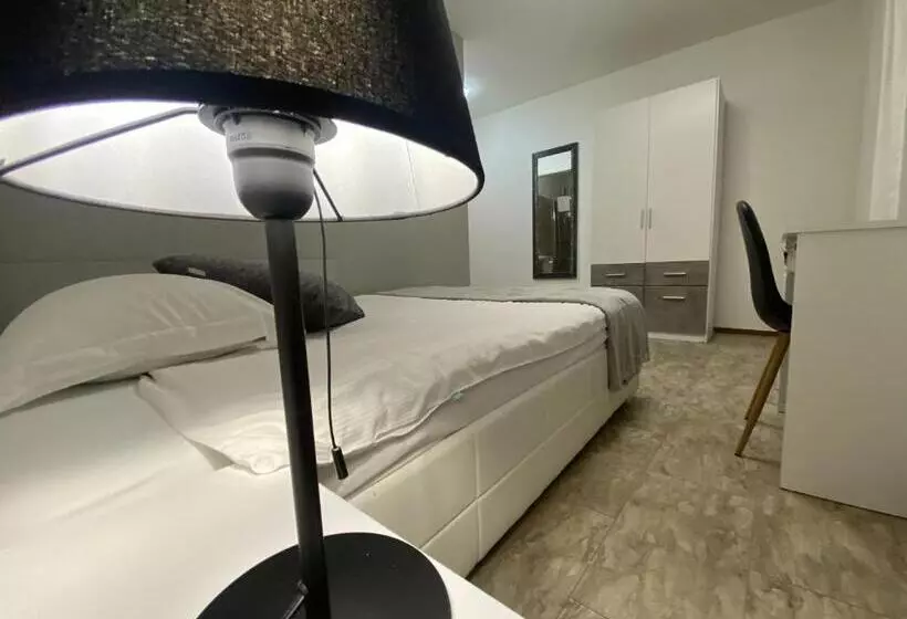 Hotelli Albergo Stazione