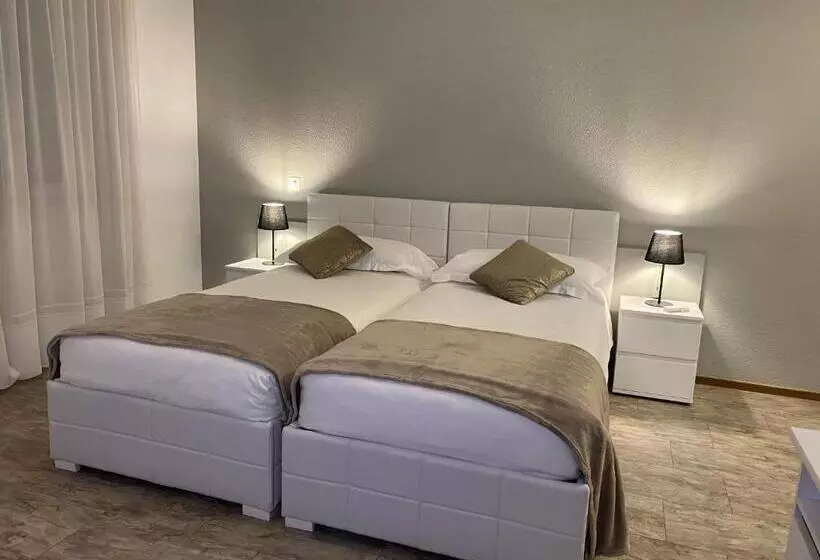 Hotelli Albergo Stazione