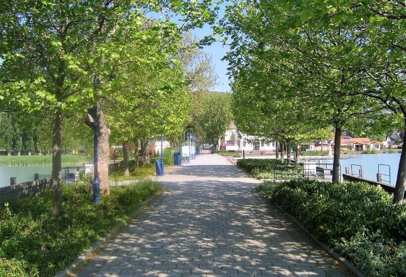 Pensionat Aqua Apartman