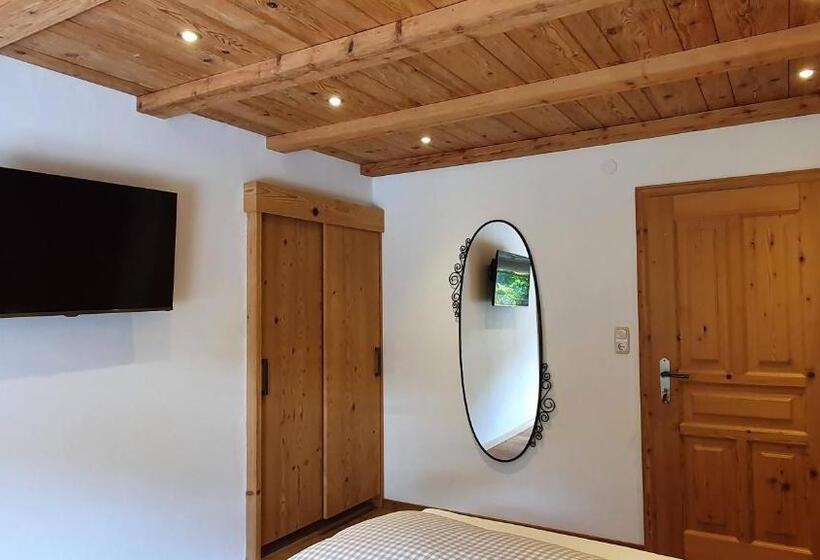 פנסיון Haus Petra