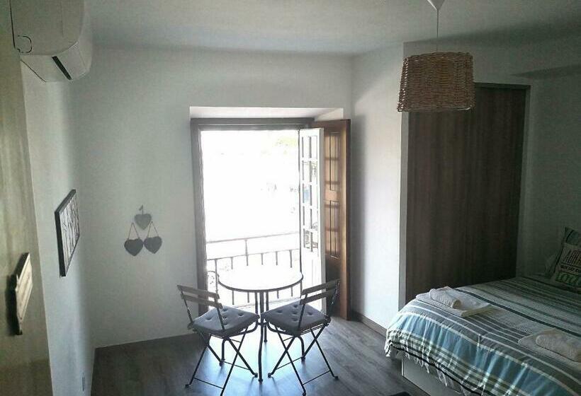 پانسیون Taah Billa Guest House