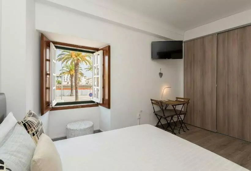 ペンション Taah Billa Guest House