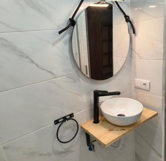 پانسیون Taah Billa Guest House