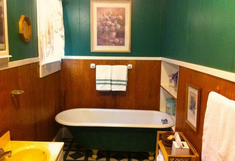 فندق صغير Brooks House Suites