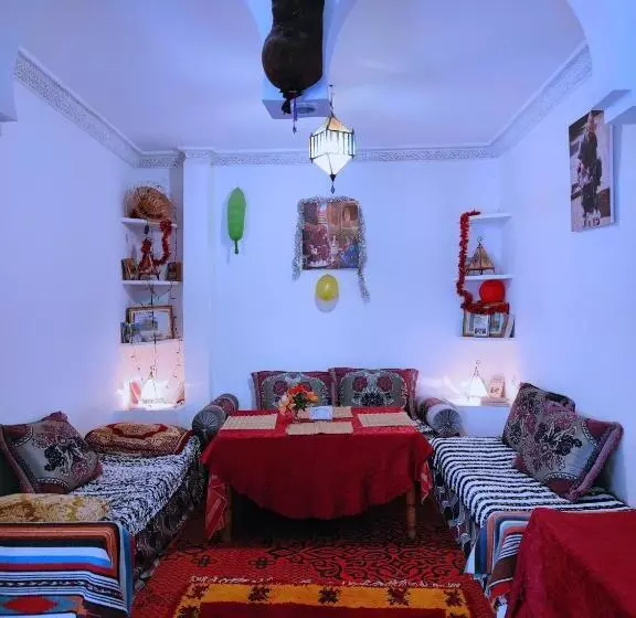 ユースホステル Riad Kasbah Des Roches