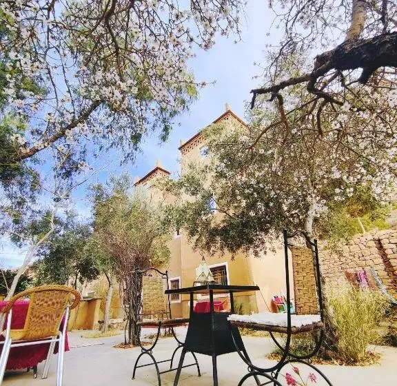 ユースホステル Riad Kasbah Des Roches