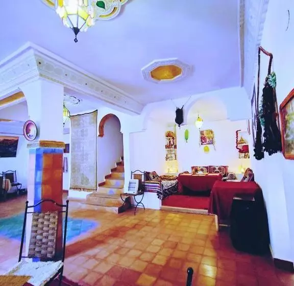 ユースホステル Riad Kasbah Des Roches