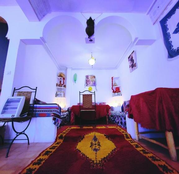 Vandrarhem Riad Kasbah Des Roches