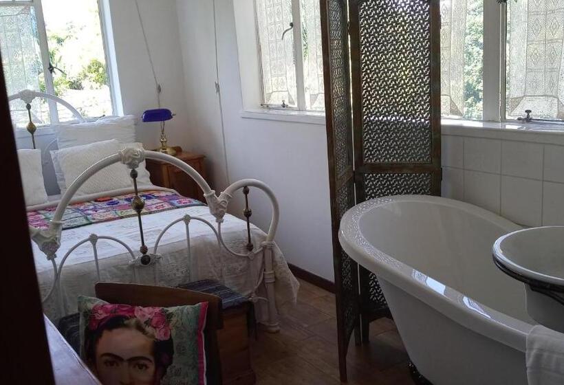 تختخواب و صبحانه 29ontait Guest House