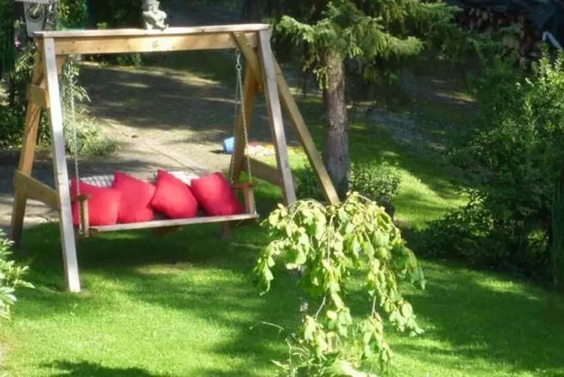 Aamiaismajoitus (B&B) Gasthof Walhalja