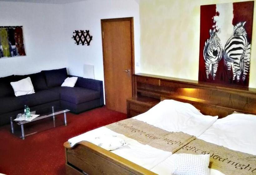 مبيت وإفطار Gasthof Walhalja