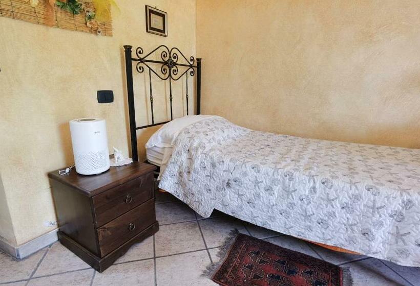 ベッドアンドブレックファースト Le Grotte