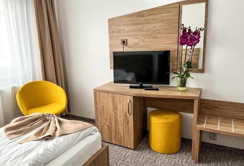 هتل Montana Covasna