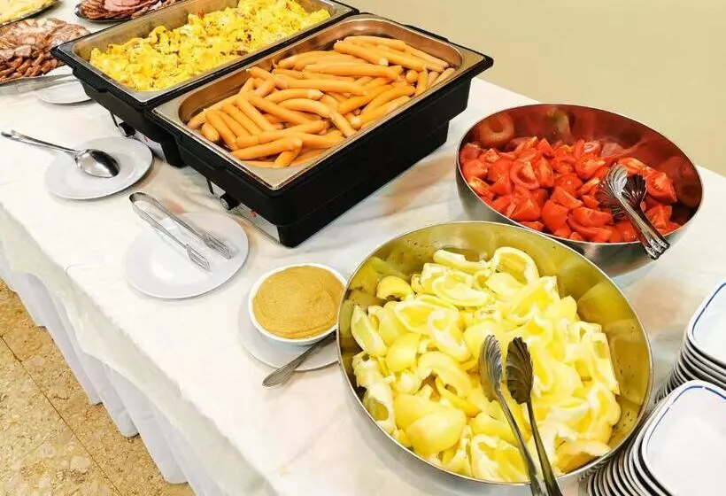 Hotelli Montana   Covasna