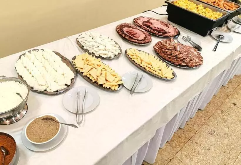 Hotelli Montana   Covasna