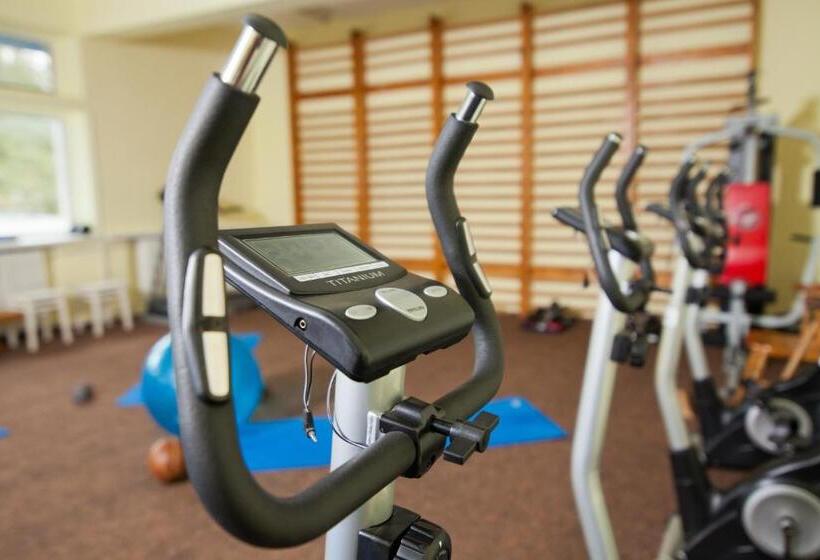 هتل Montana Covasna