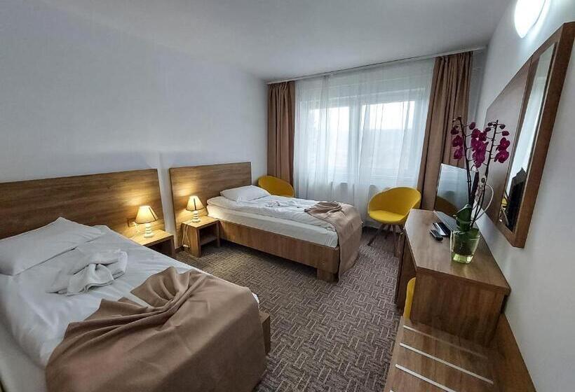 هتل Montana Covasna