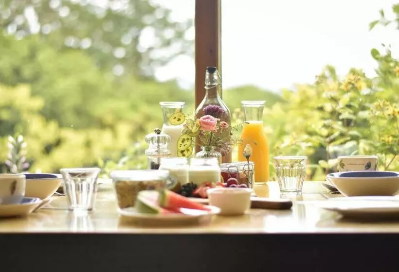 ベッドアンドブレックファースト Mossie S