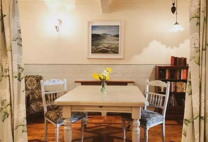 ベッドアンドブレックファースト Mossie S