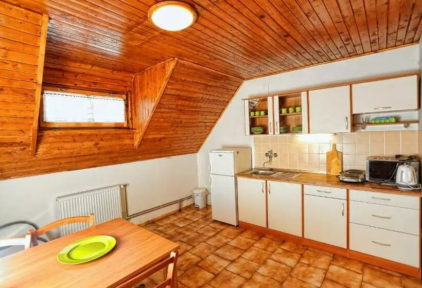 Majatalo Ubytovanie Pod Horami S Reštauráciou  Salaš žiar