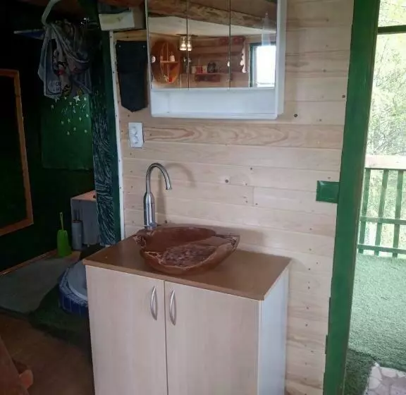 پانسیون Tree House Ramona & Fairytale Wooden House By Ljubljana