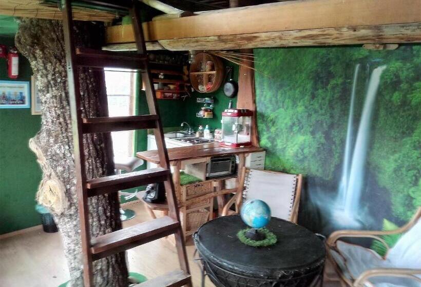 پانسیون Tree House Ramona & Fairytale Wooden House By Ljubljana