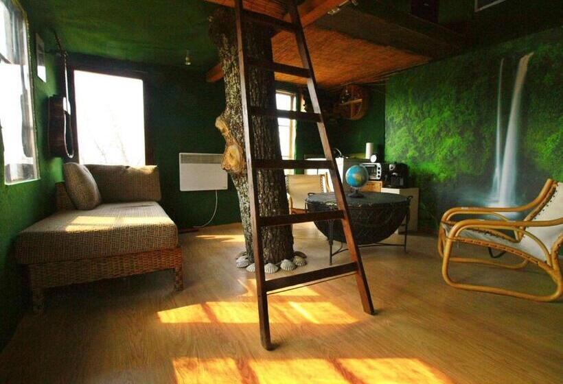 پانسیون Tree House Ramona & Fairytale Wooden House By Ljubljana