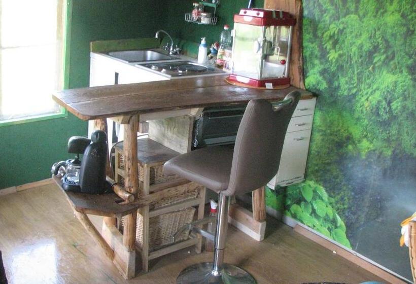 پانسیون Tree House Ramona & Fairytale Wooden House By Ljubljana