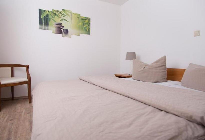 Pension Gästehaus La Mula