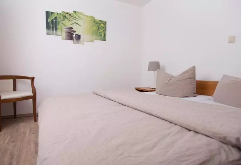 Pension Gästehaus La Mula
