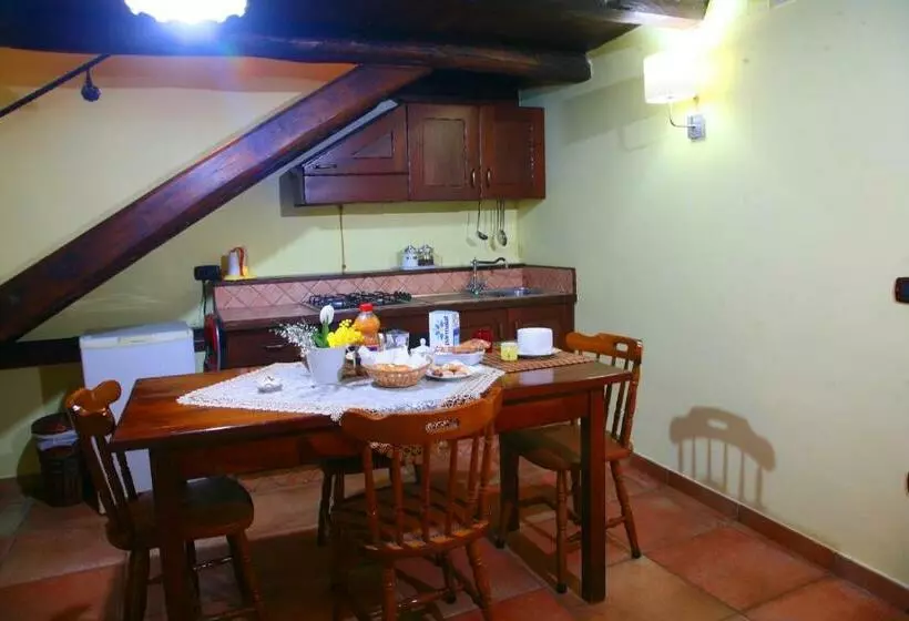 ベッドアンドブレックファースト Al Vecchio Cellaio Historical Guest House