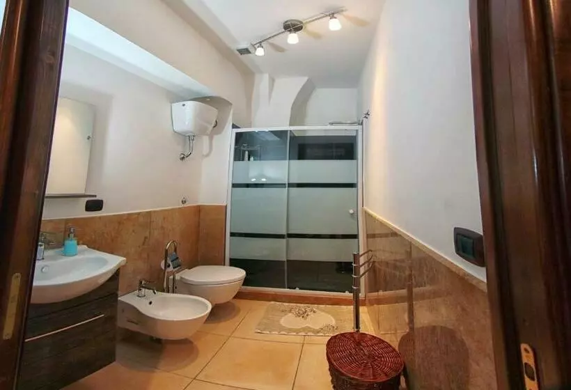 ベッドアンドブレックファースト Al Vecchio Cellaio Historical Guest House