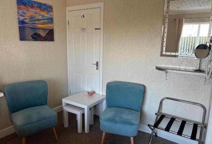 تختخواب و صبحانه Crossroads