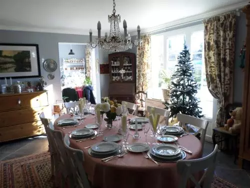 Aamiaismajoitus (B&B) Les Broussous