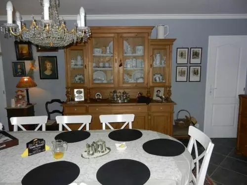 Aamiaismajoitus (B&B) Les Broussous