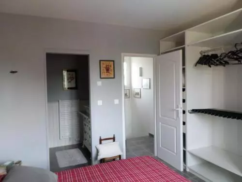 Aamiaismajoitus (B&B) Les Broussous