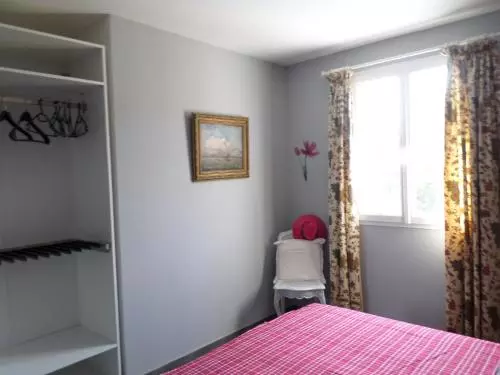 Aamiaismajoitus (B&B) Les Broussous