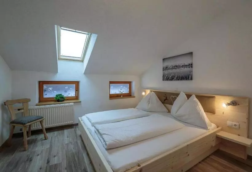 ホテル Appartements Grünholz