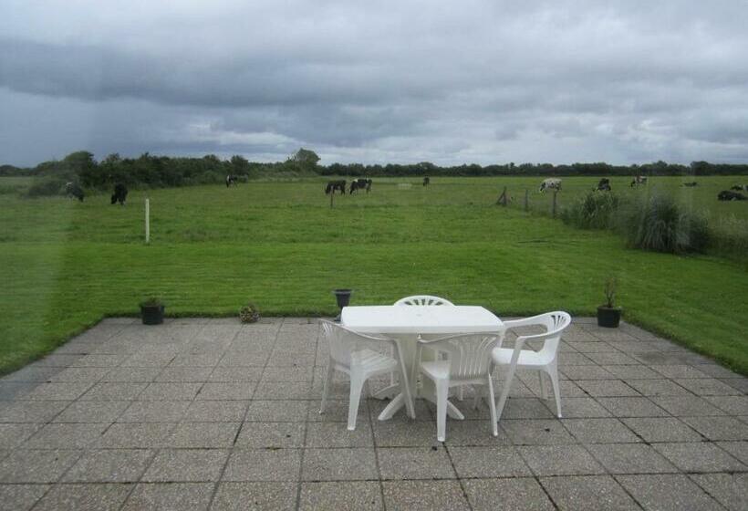 فندق Greenfields Farmhouse